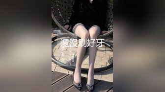 扒开女友性感内裤