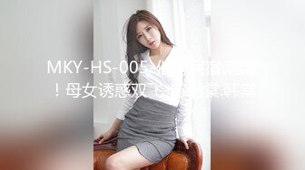  长发素颜尤物露脸卖力吃鸡鸡，女上位无套骑上来啪啪打桩 后入大屁股