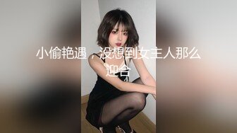  野外吃烧烤时约学生妹 边口爆草逼边烧烤