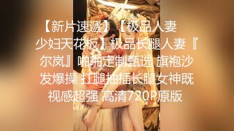 游乐场女厕全景偷拍几个撅着屁股嘘嘘的高颜值美女 (1)