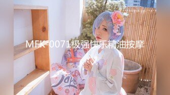 娇小女神！【aerri_lee】炮机 双黑牛狂插 喷尿淫水泛滥~！小逼逼经历过大场面 (2)